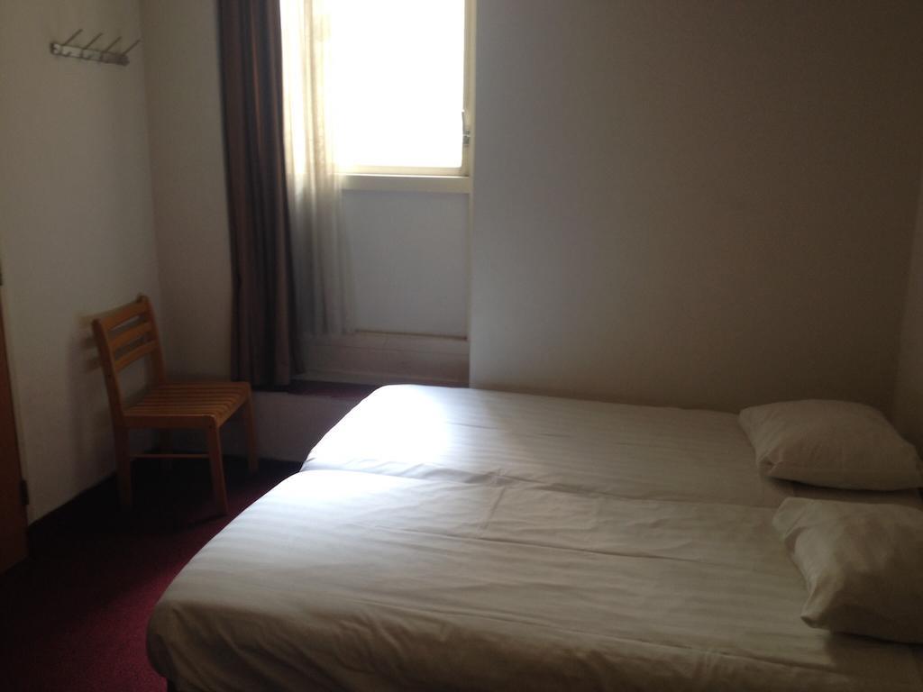 Budget Season Star Hotel Amsterdam Bagian luar foto
