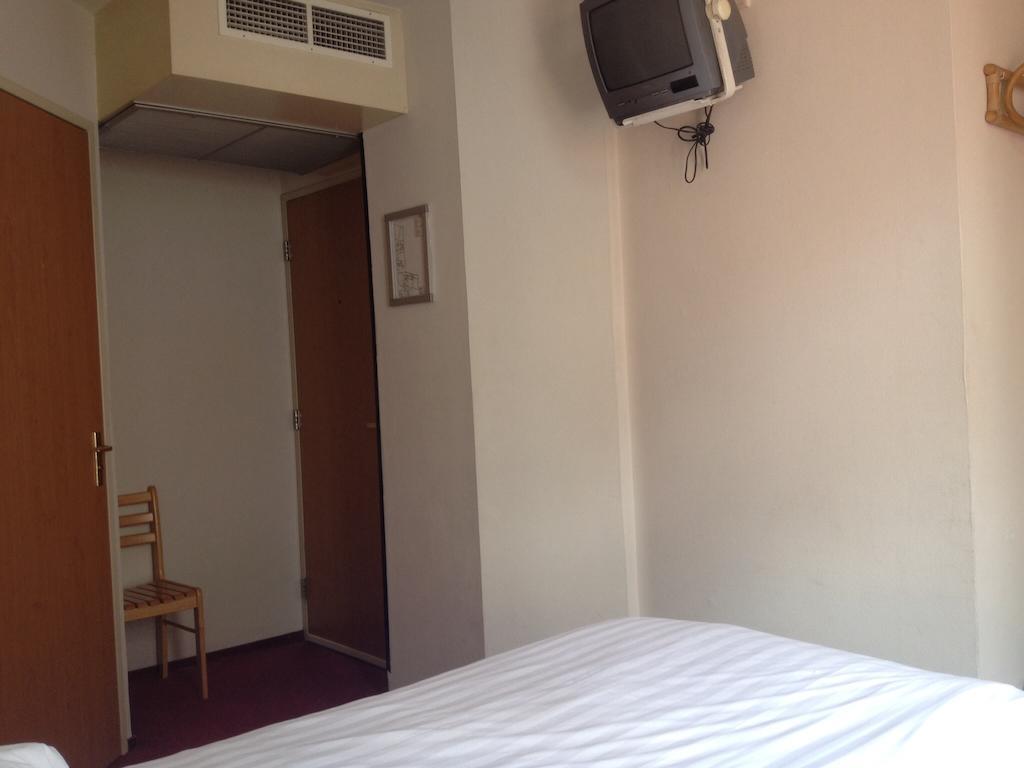 Budget Season Star Hotel Amsterdam Bagian luar foto