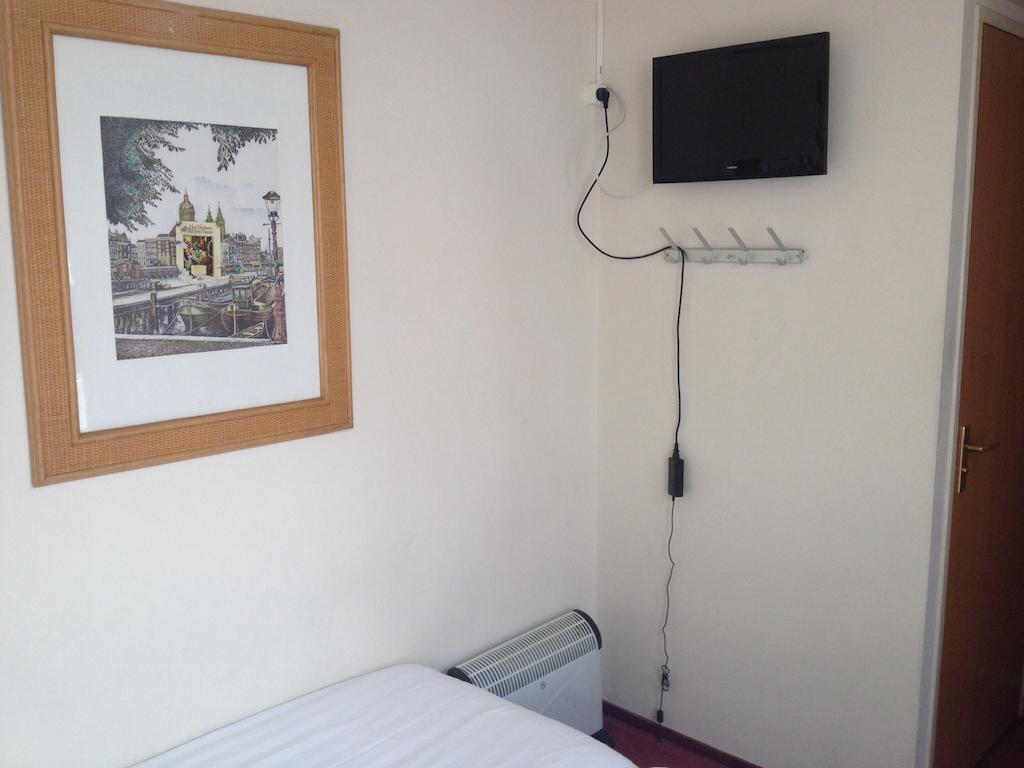 Budget Season Star Hotel Amsterdam Bagian luar foto